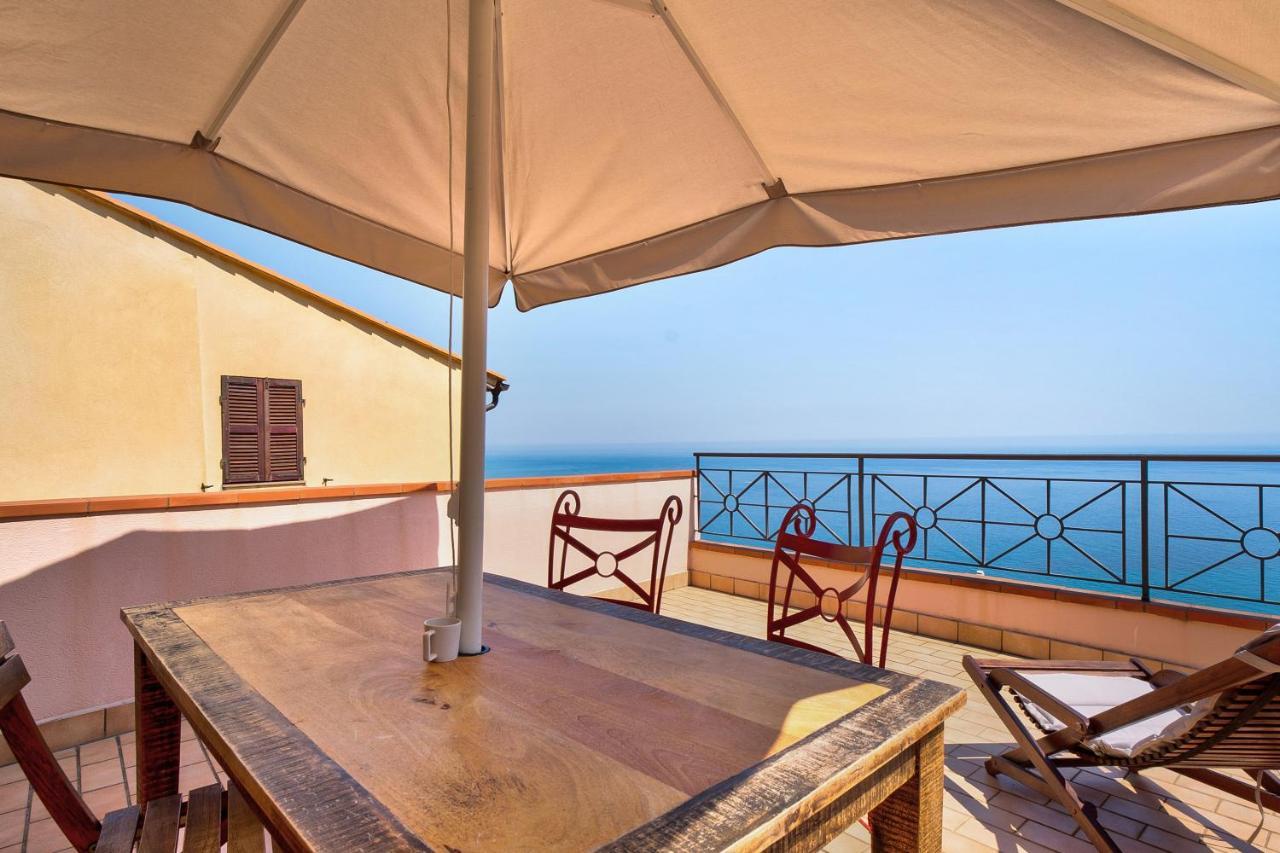 Casa Scotland Apartment Ventimiglia Exterior photo