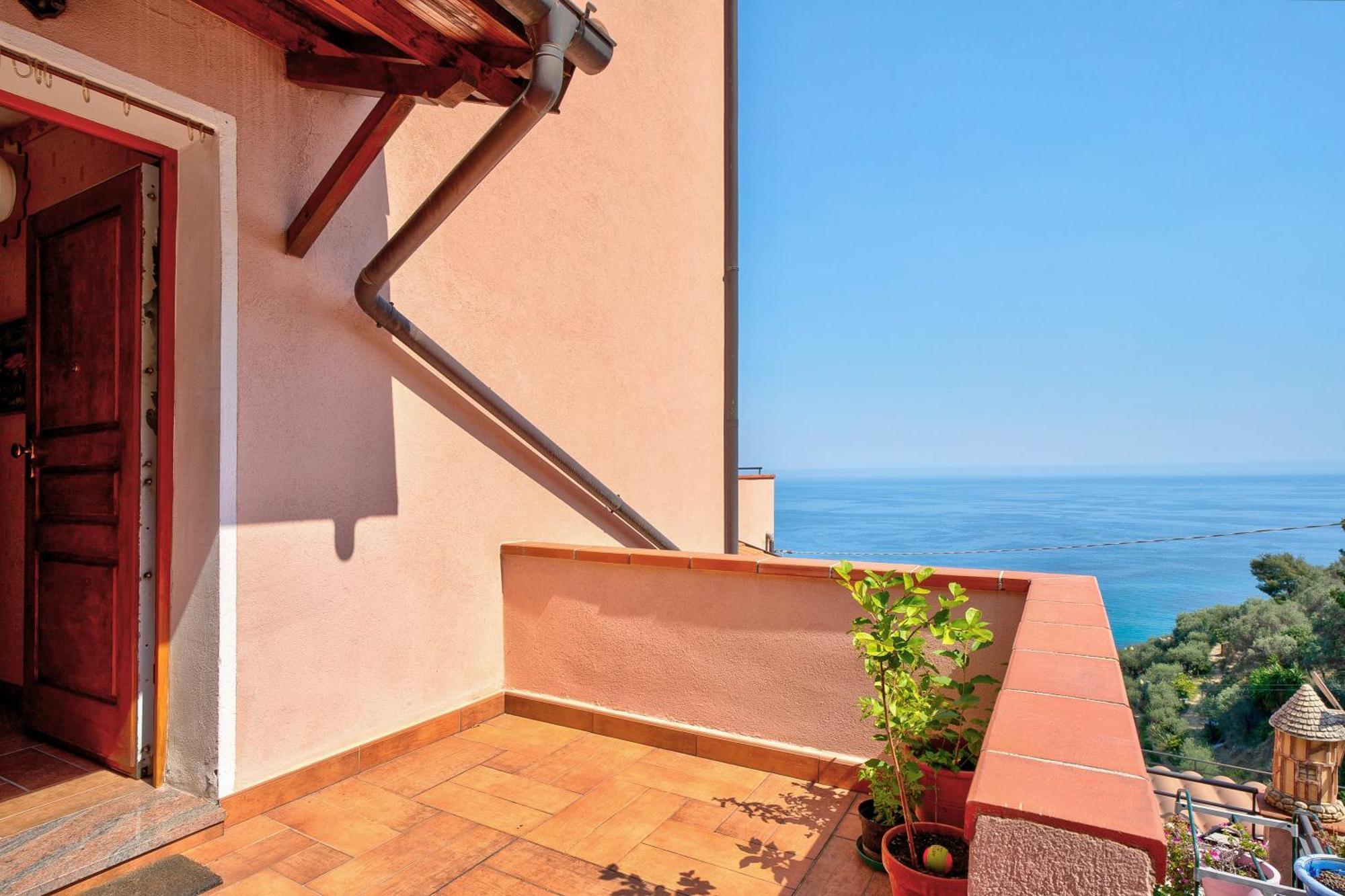 Casa Scotland Apartment Ventimiglia Exterior photo